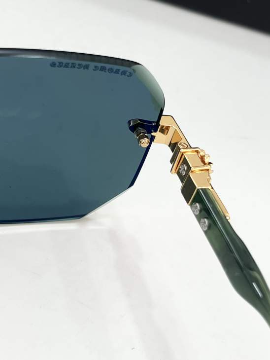 Picture of Chrome Hearts Sunglasses _SKUfw80915462fw